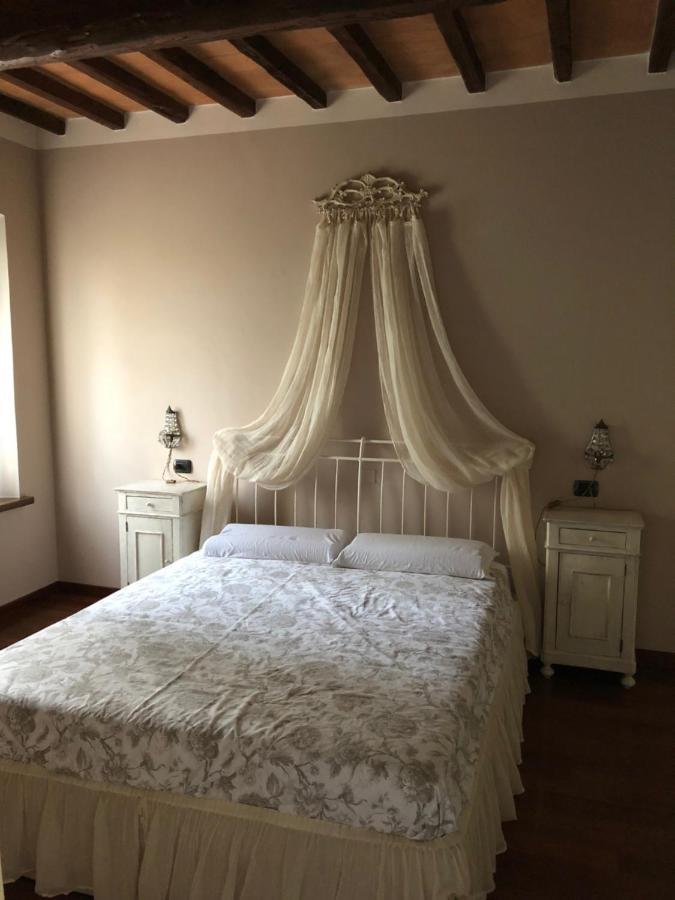 Via D' 8 Bed & Breakfast *